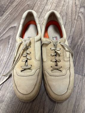 Vintage Rocsports Prowalker Beige Leather Sneakers - Comfortable Everyday Shoe